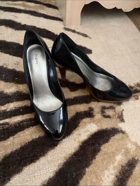 FIONI Clothing Black Patent Mid-Heel Pumps
